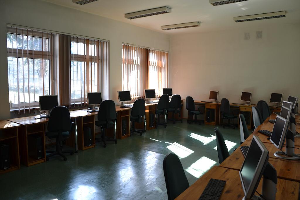 Hotel Monttis Sucha Beskidzka Ngoại thất bức ảnh